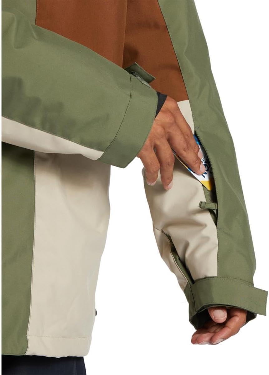 imageDC Men Mens Defy Snowboard JacketDefy Jacket Four Leaf Clover